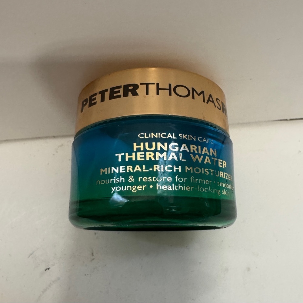 Peter Thomas Roth Hungarian Thermal Water Mineral Rich Moisturizer 19 ML